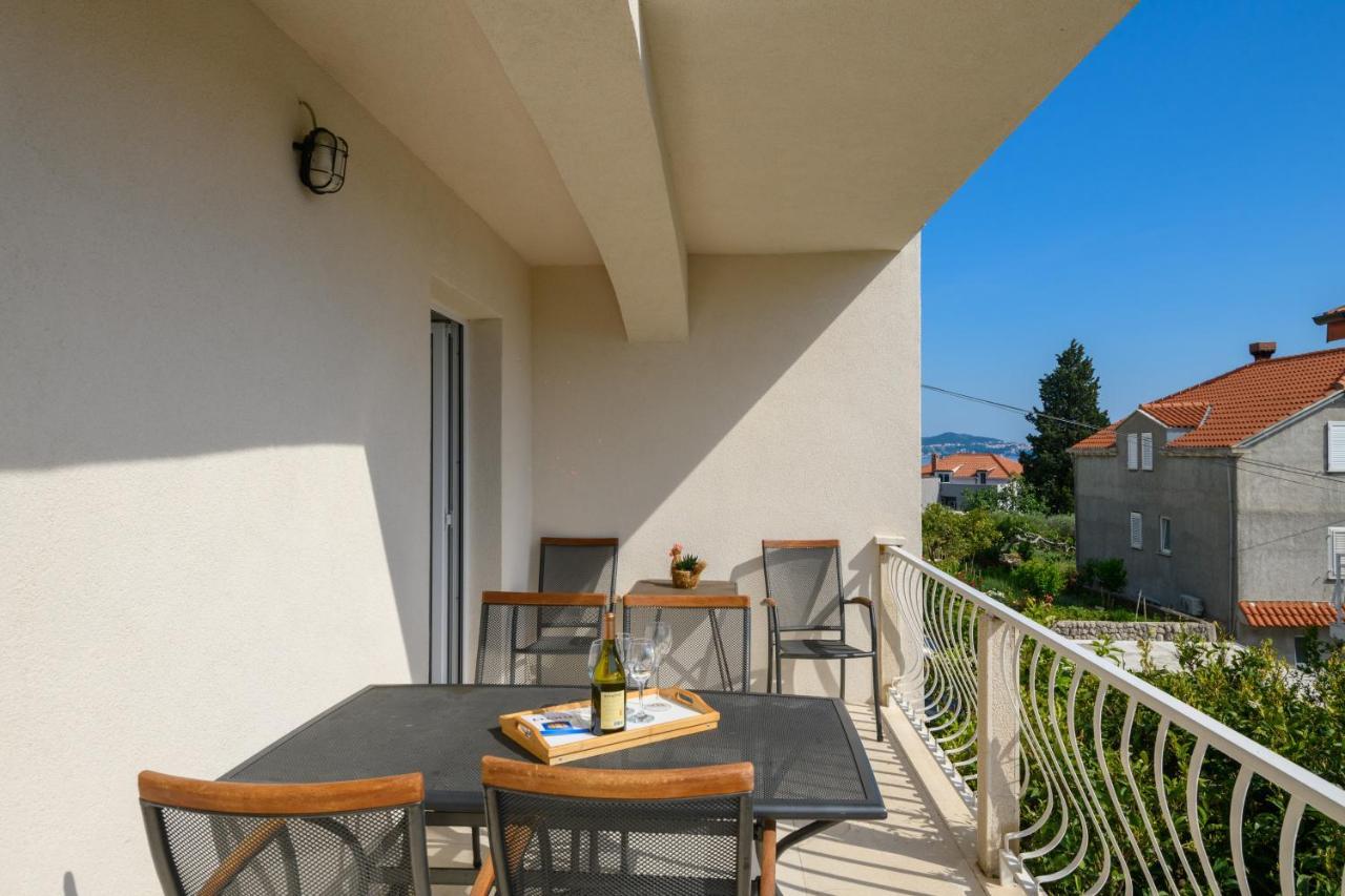 Holiday Residence Zvono มลินี ภายนอก รูปภาพ