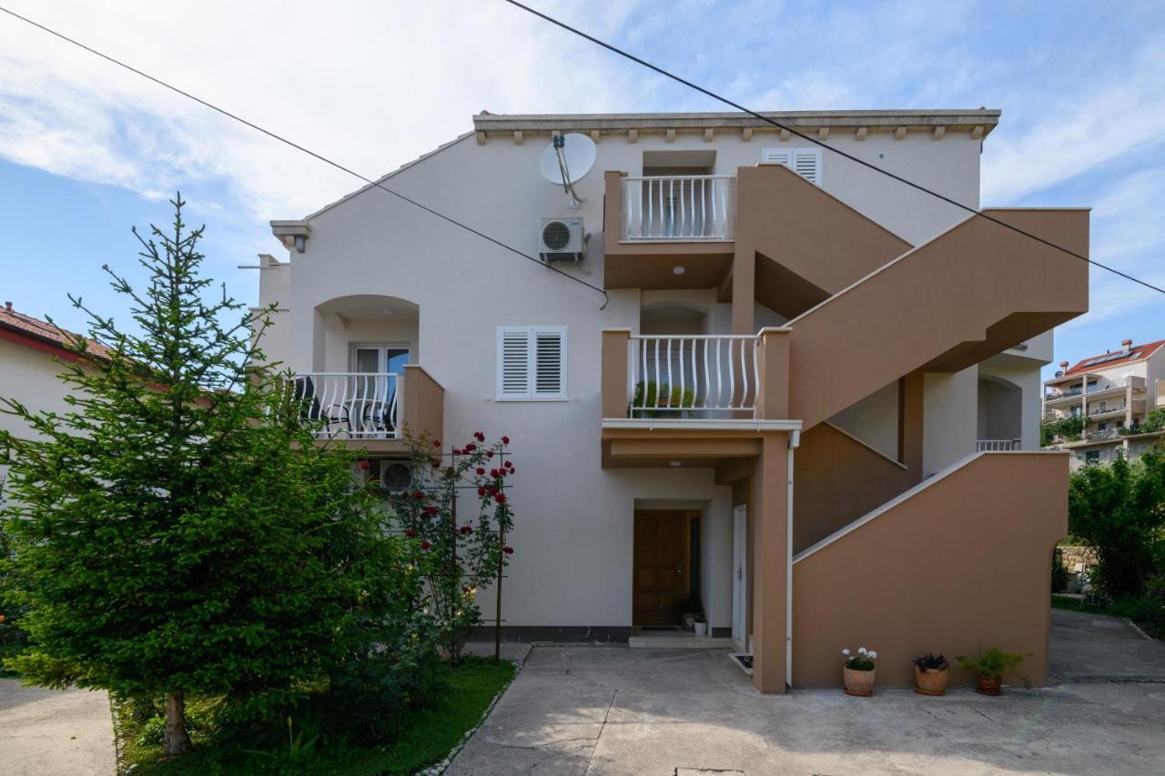 Holiday Residence Zvono มลินี ภายนอก รูปภาพ