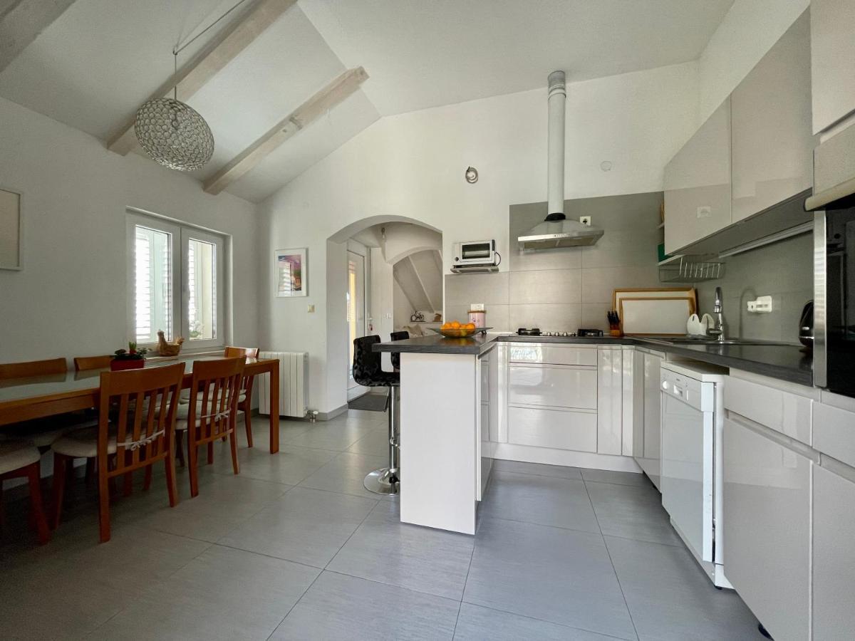 Holiday Residence Zvono มลินี ภายนอก รูปภาพ