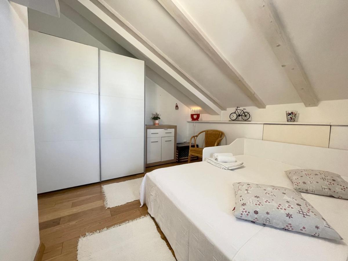 Holiday Residence Zvono มลินี ภายนอก รูปภาพ